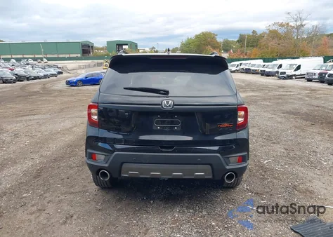 2023 Honda Passport Awd Trailsport from USA, damaged, VIN 5FNYF8H62PB040701